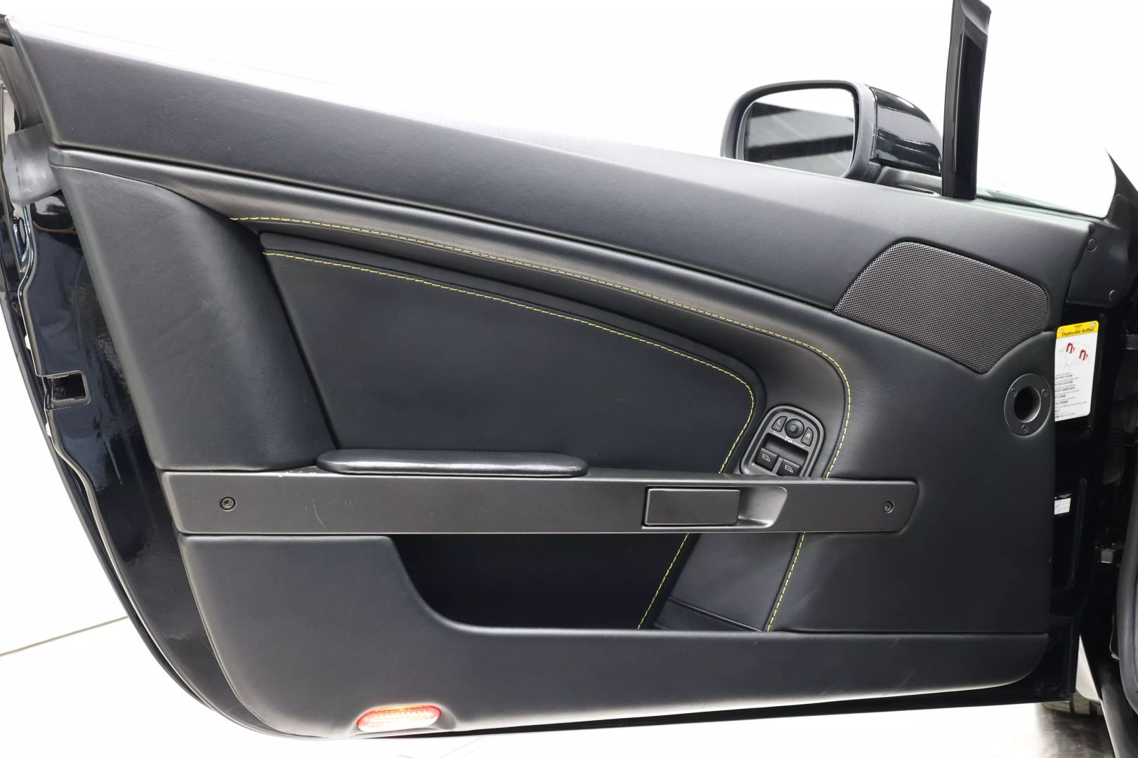 2008 Aston Martin Vantage - Image 9