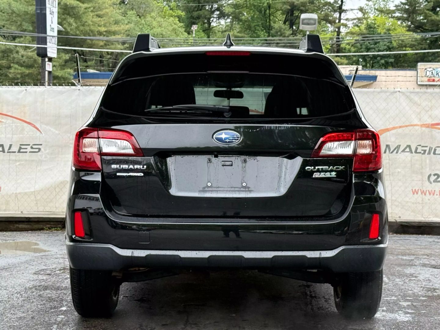 2017 Subaru Outback - Image 10