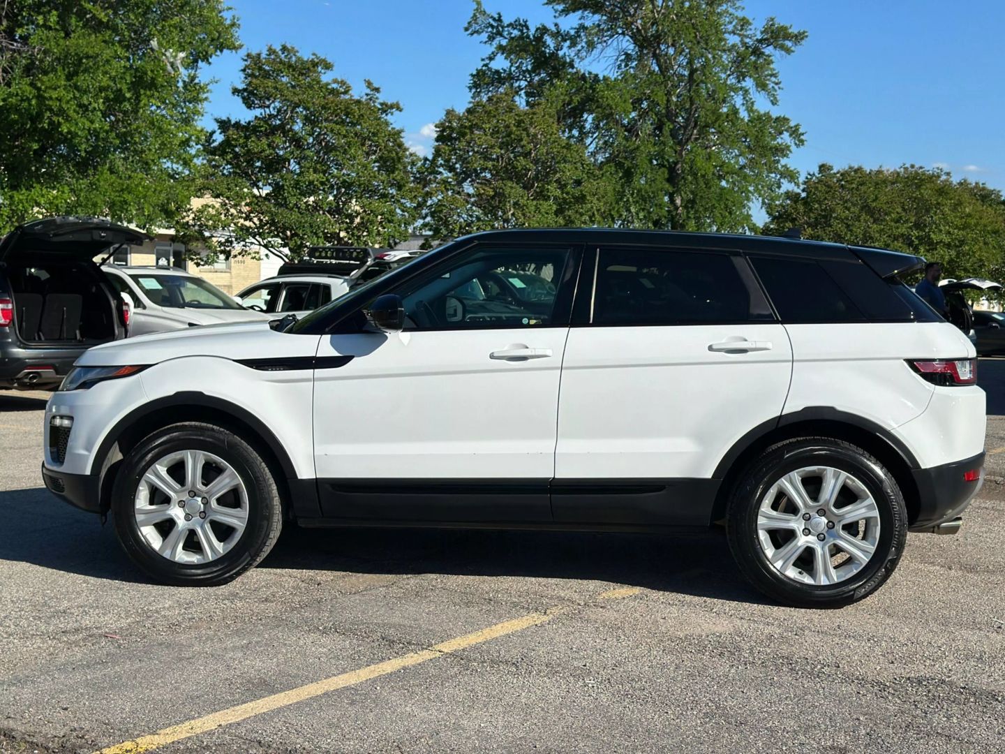 2016 Land Rover Range Rover Evoque - Image 3