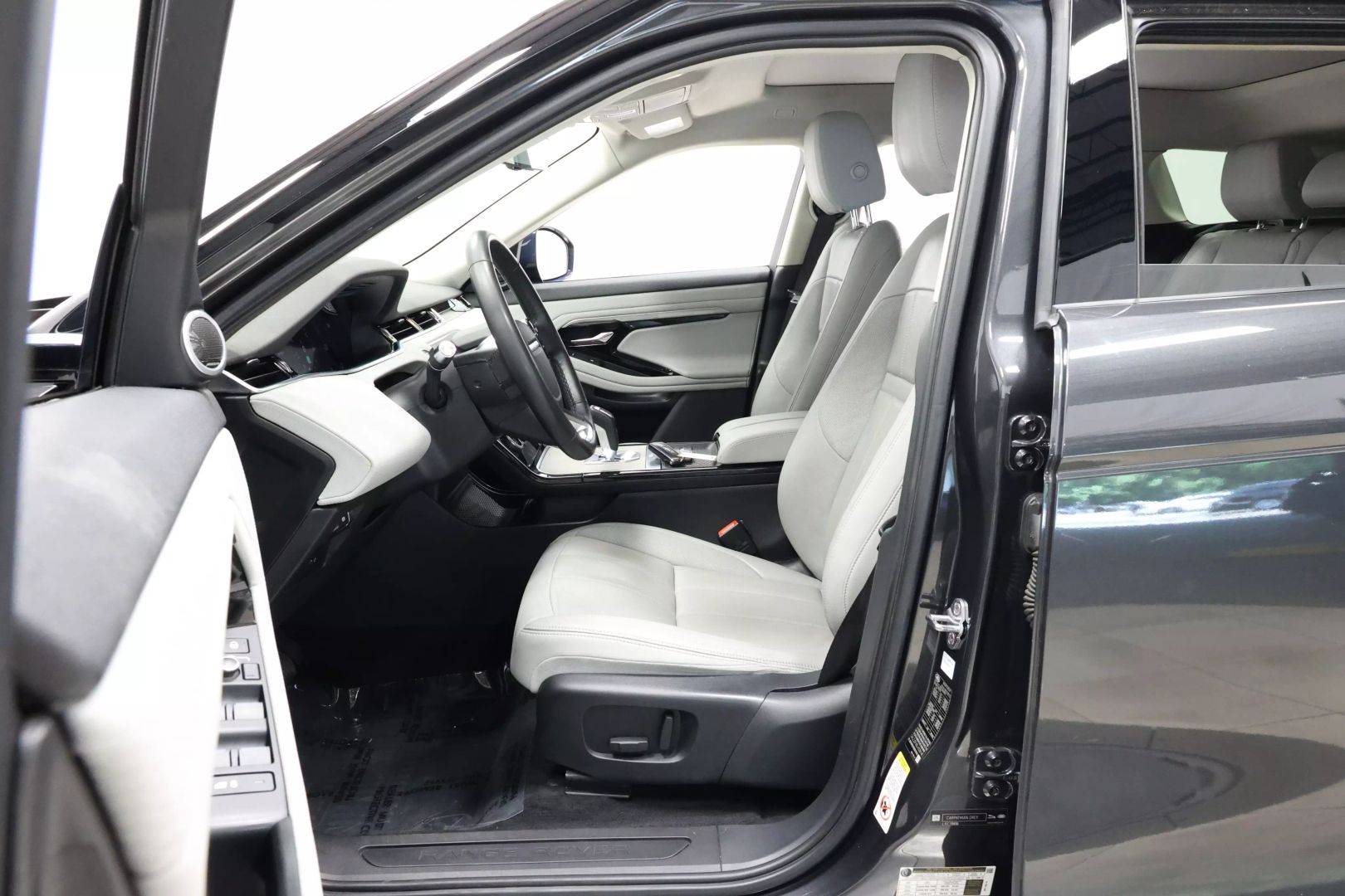 2020 Land Rover Range Rover Evoque - Image 14
