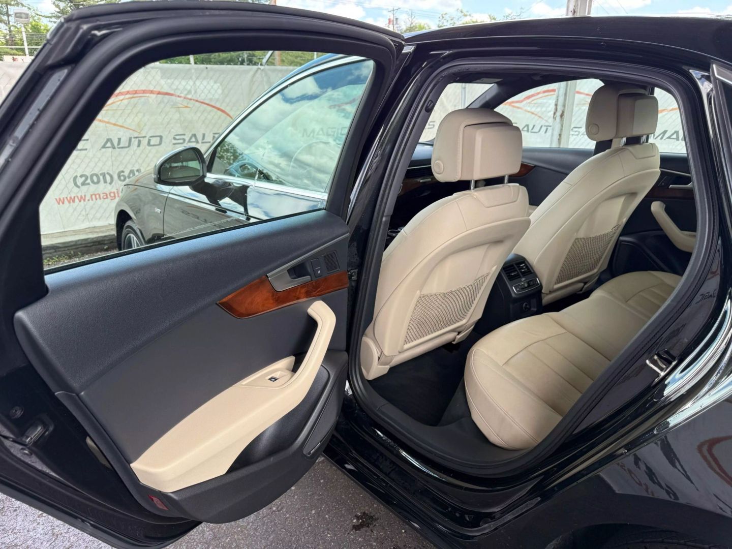 2017 Audi A4 - Image 17