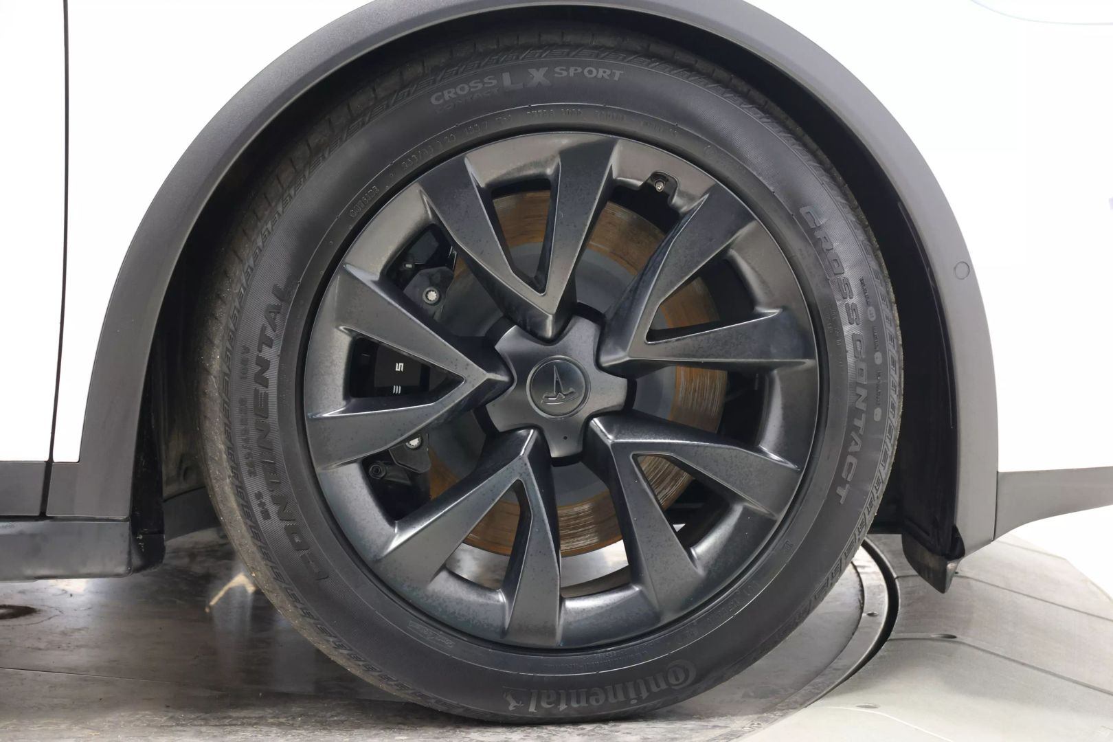 2023 Tesla Model X - Image 105