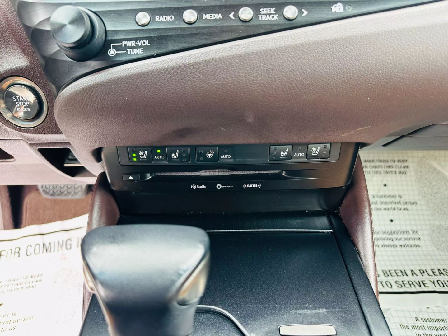 2019 Lexus Es - Image 21