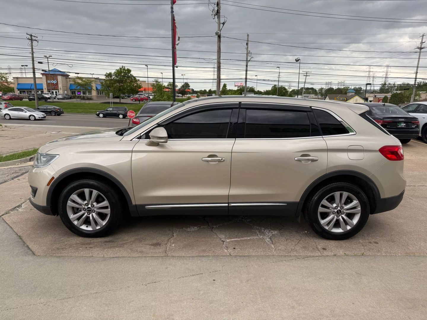 2017 Lincoln Mkx - Image 6