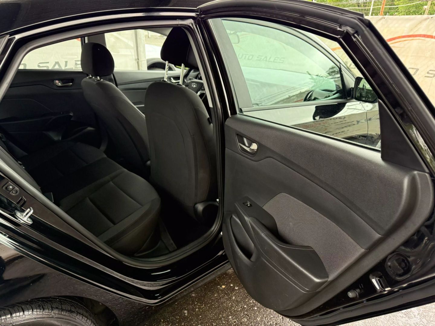 2022 Hyundai Accent - Image 21