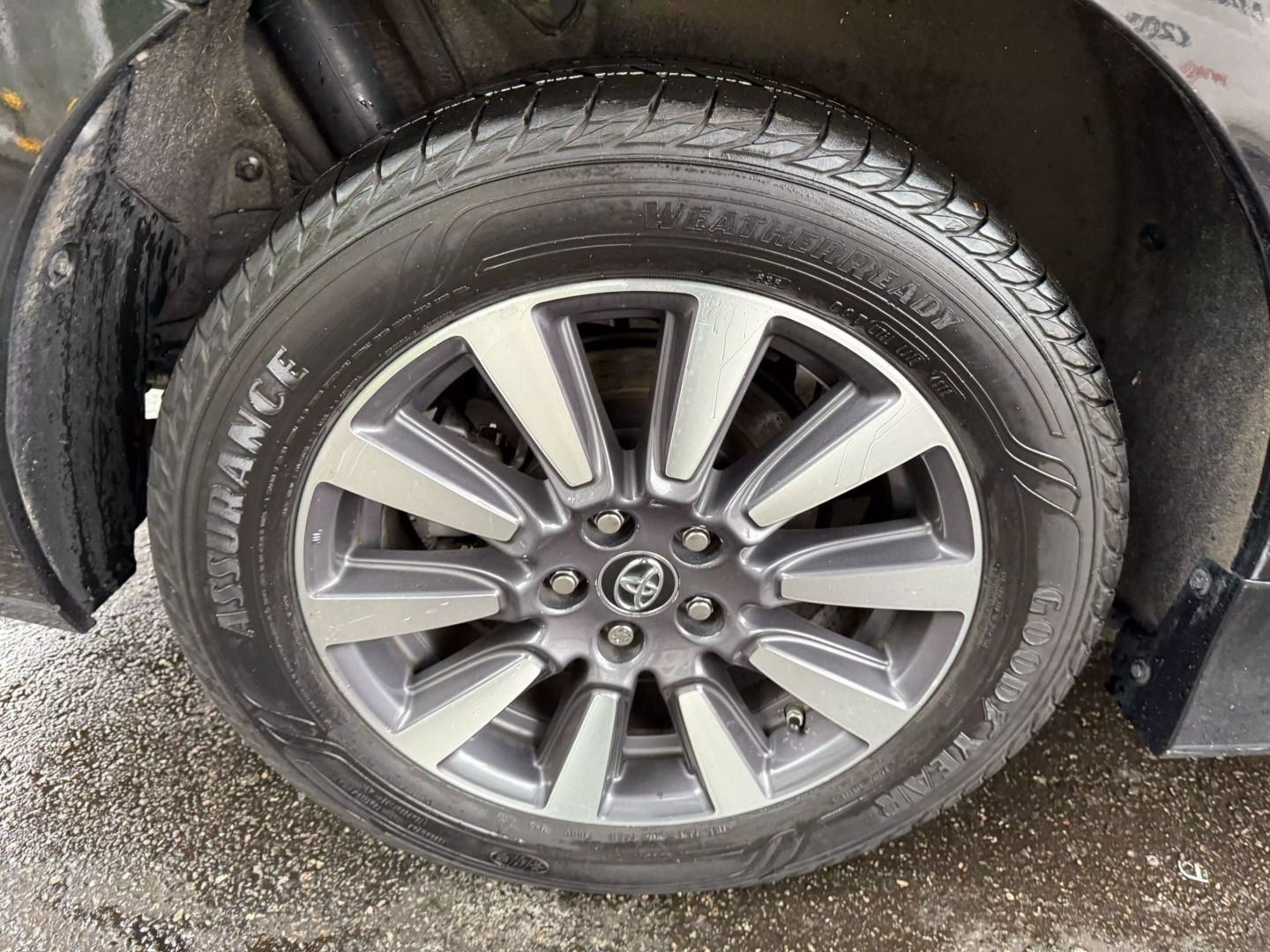 2020 Toyota Sienna - Image 46