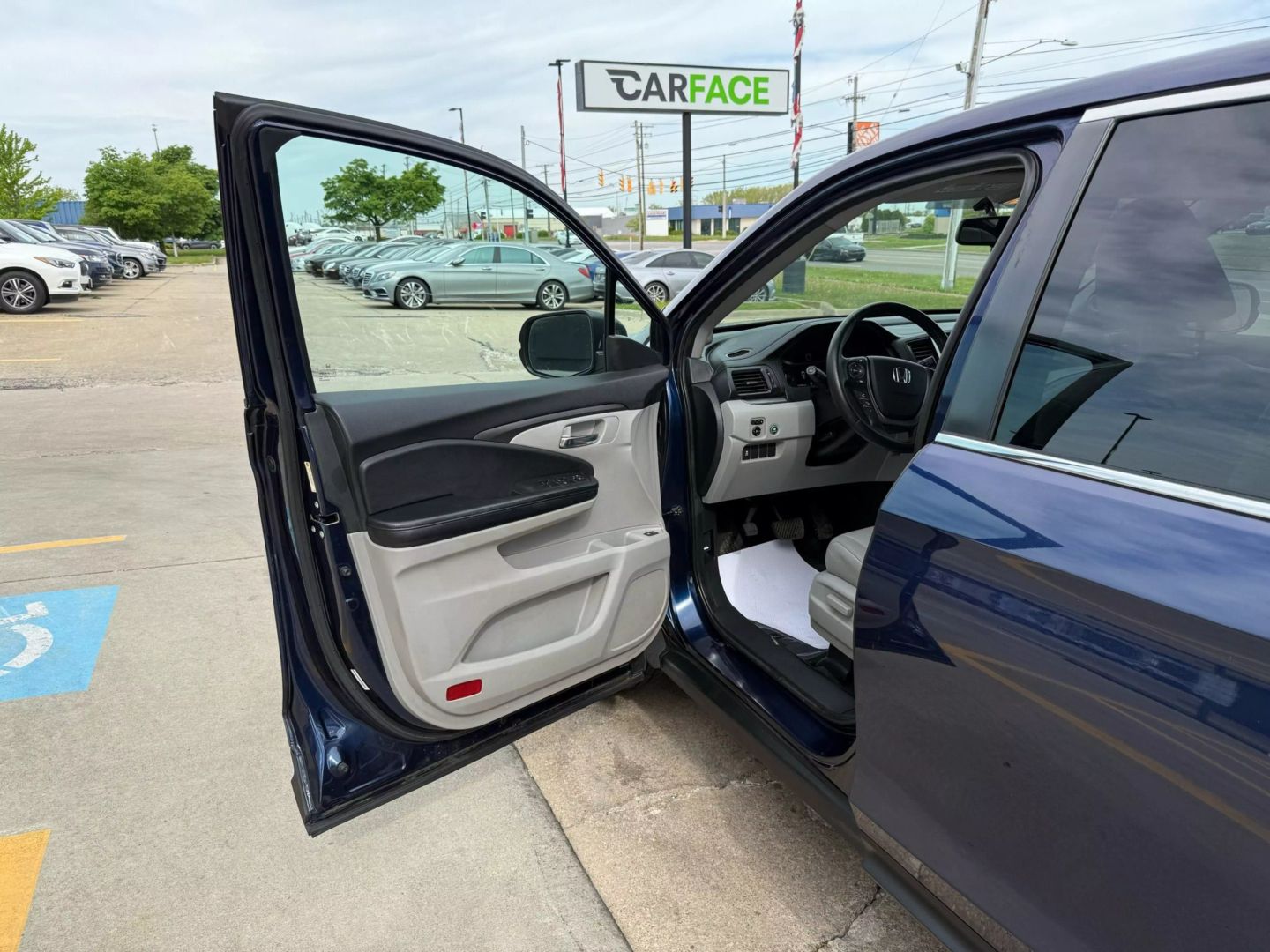 2016 Honda Pilot - Image 17
