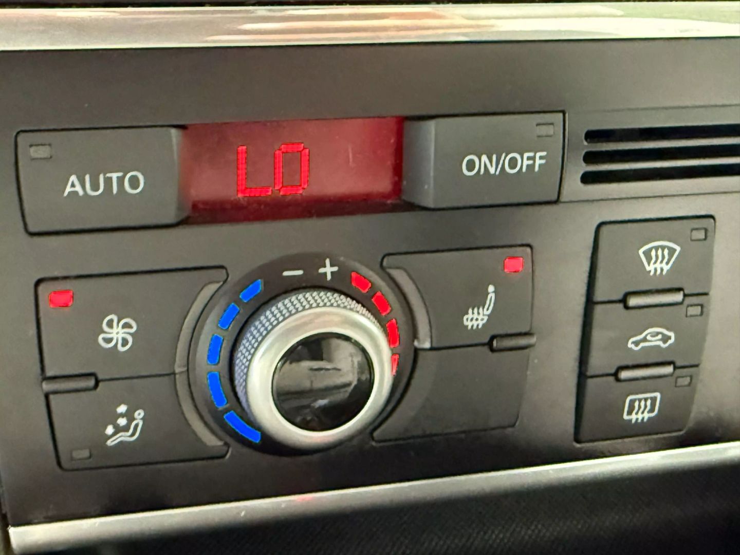 2015 Audi Q7 - Image 34