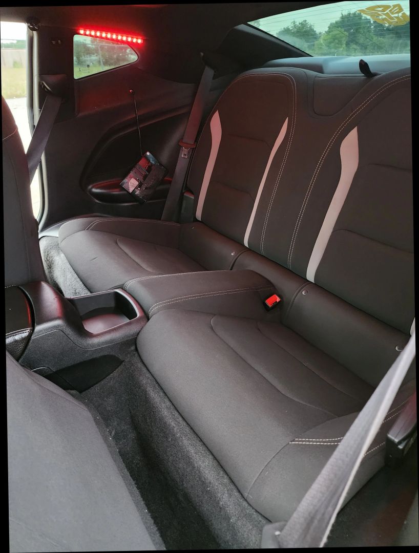 2017 Chevrolet Camaro - Image 19