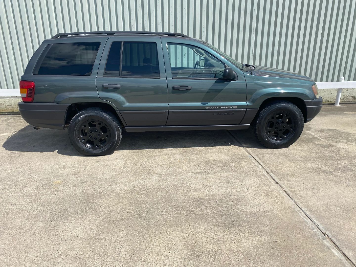 2003 Jeep Grand Cherokee Laredo