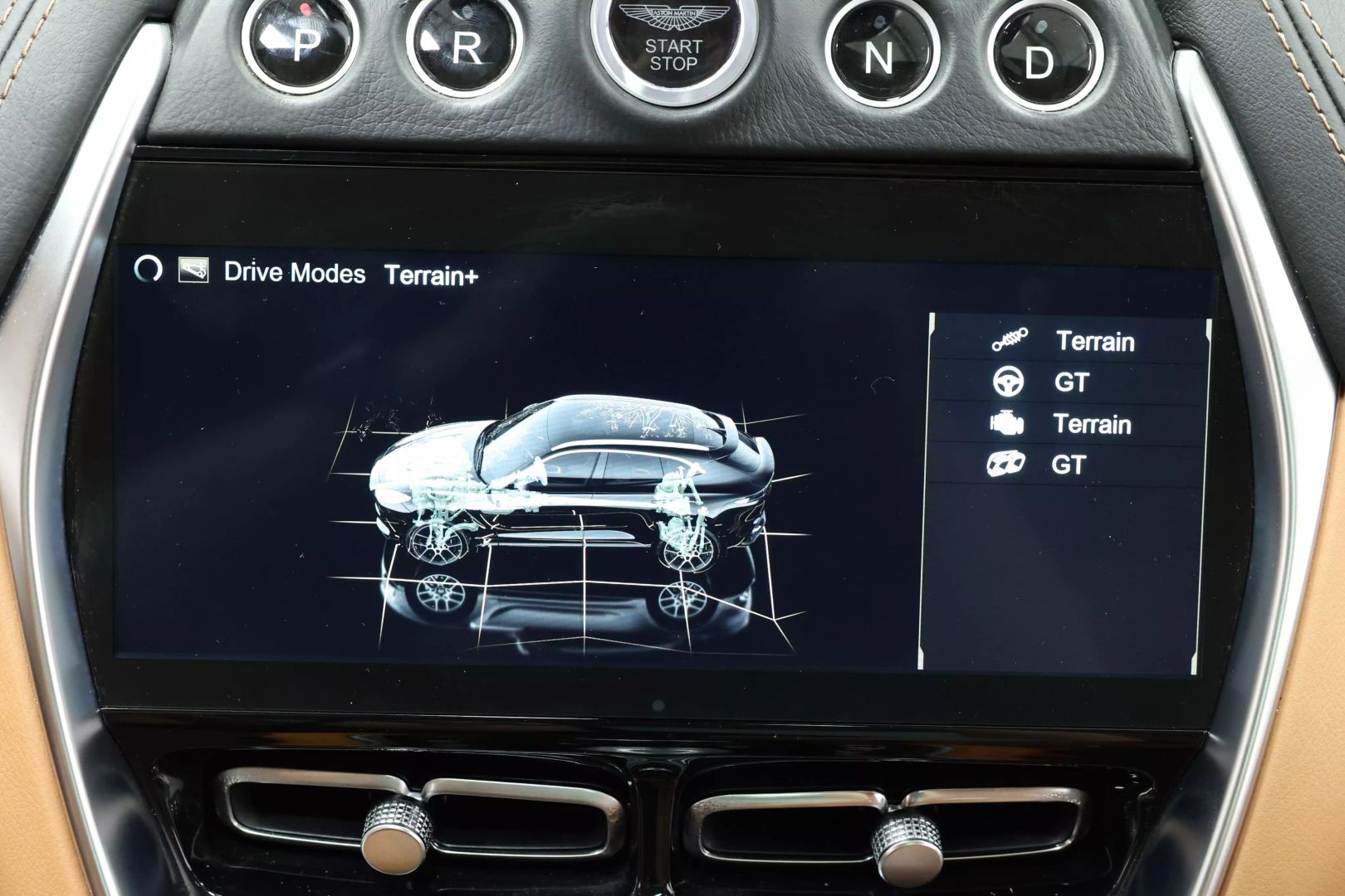 2021 Aston Martin Dbx - Image 38
