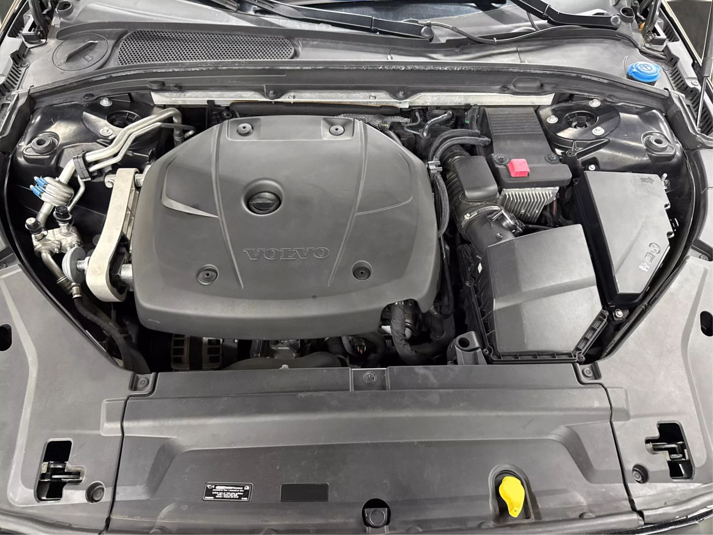 2017 Volvo S90 - Image 9