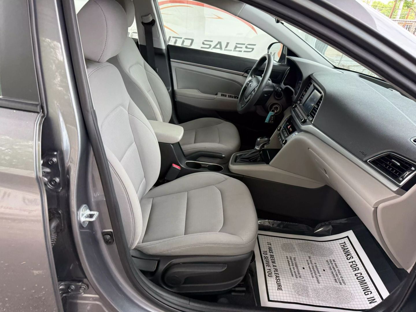 2018 Hyundai Elantra - Image 25
