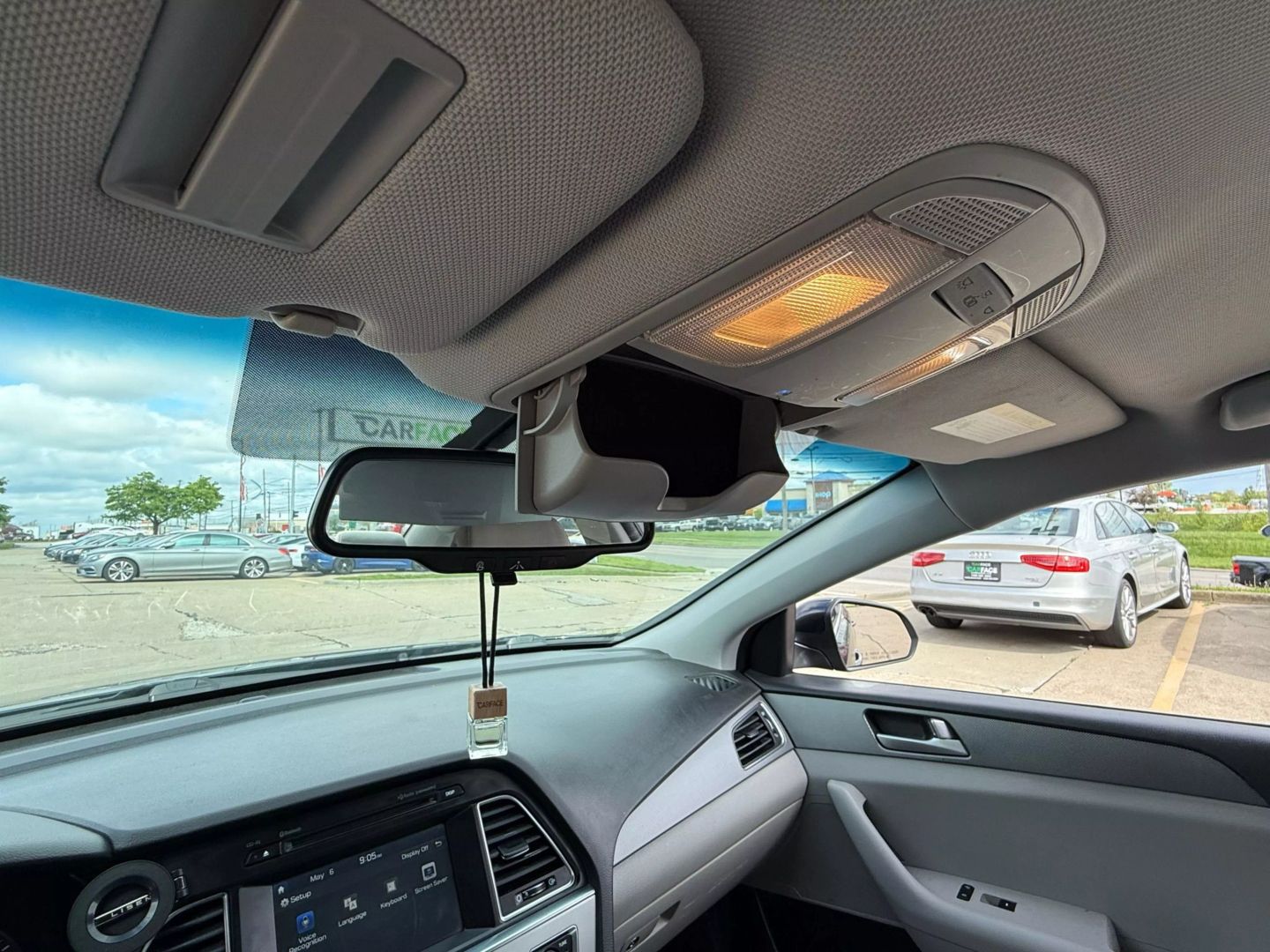 2016 Hyundai Sonata - Image 44