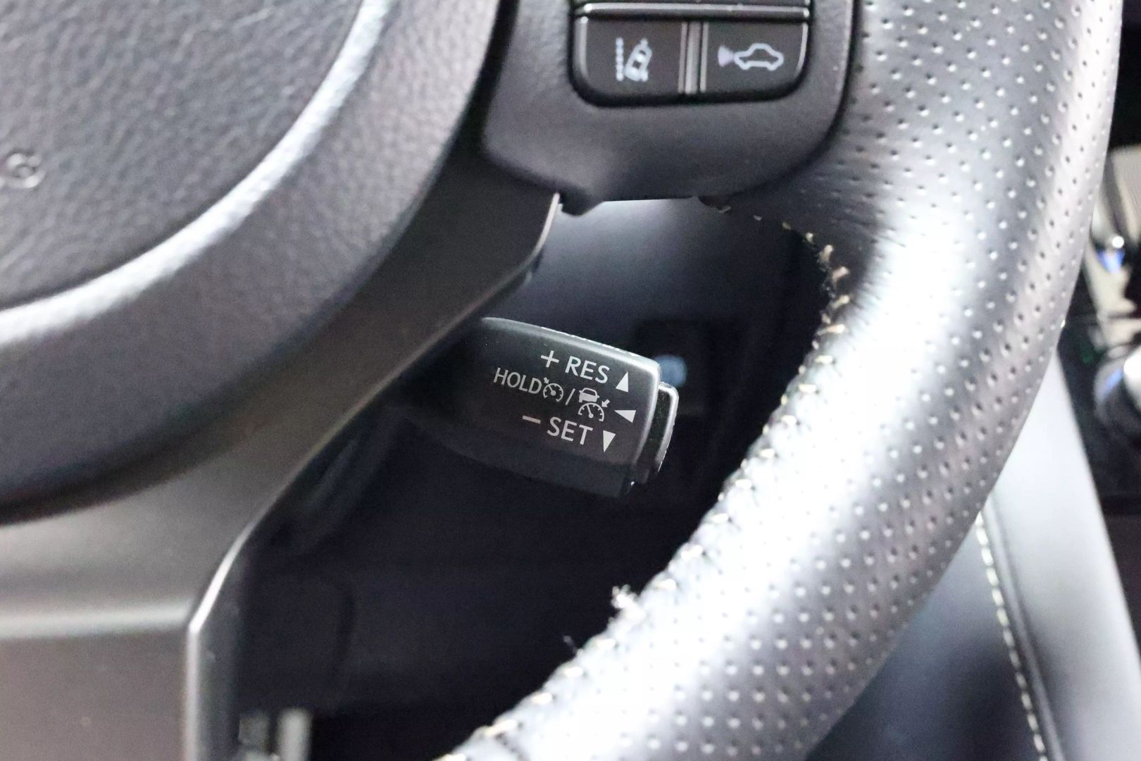2023 Lexus Is - Image 28