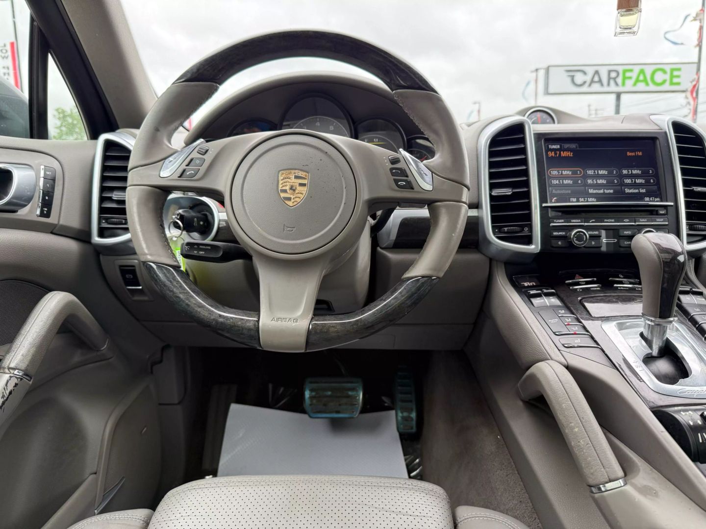 2013 Porsche Cayenne - Image 30