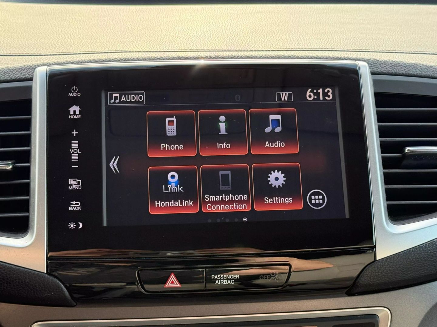 2017 Honda Pilot - Image 32