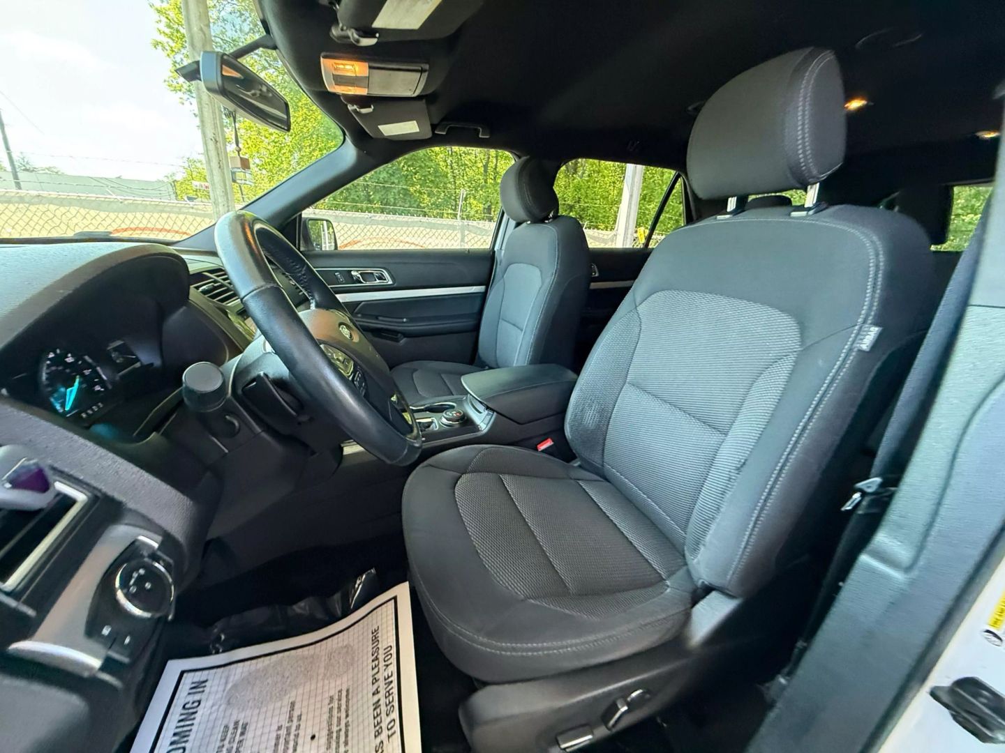 2017 Ford Explorer - Image 16