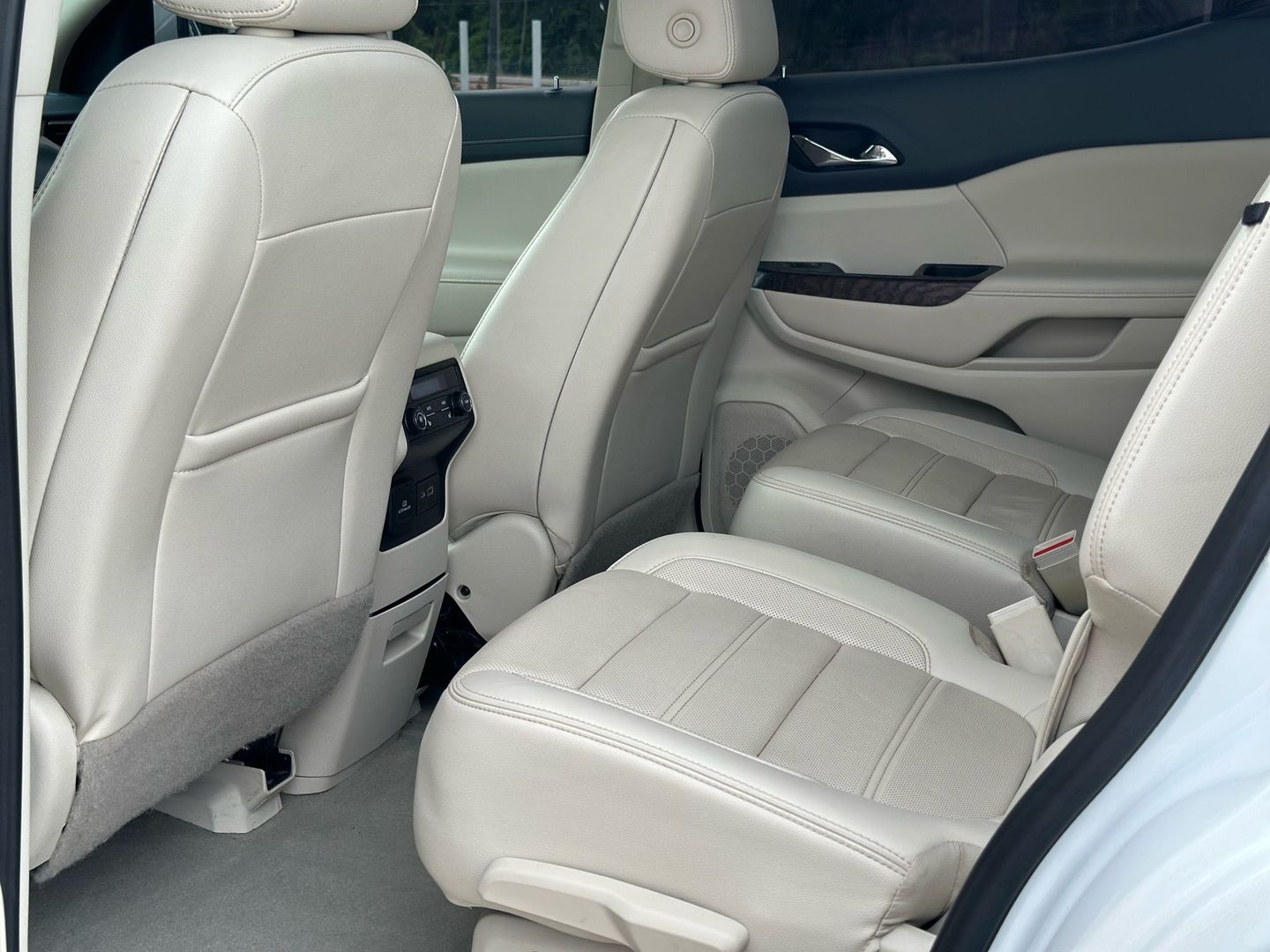 2020 GMC ACADIA SUV V6, 3.6 LITER DENALI SPORT UTILITY 4D