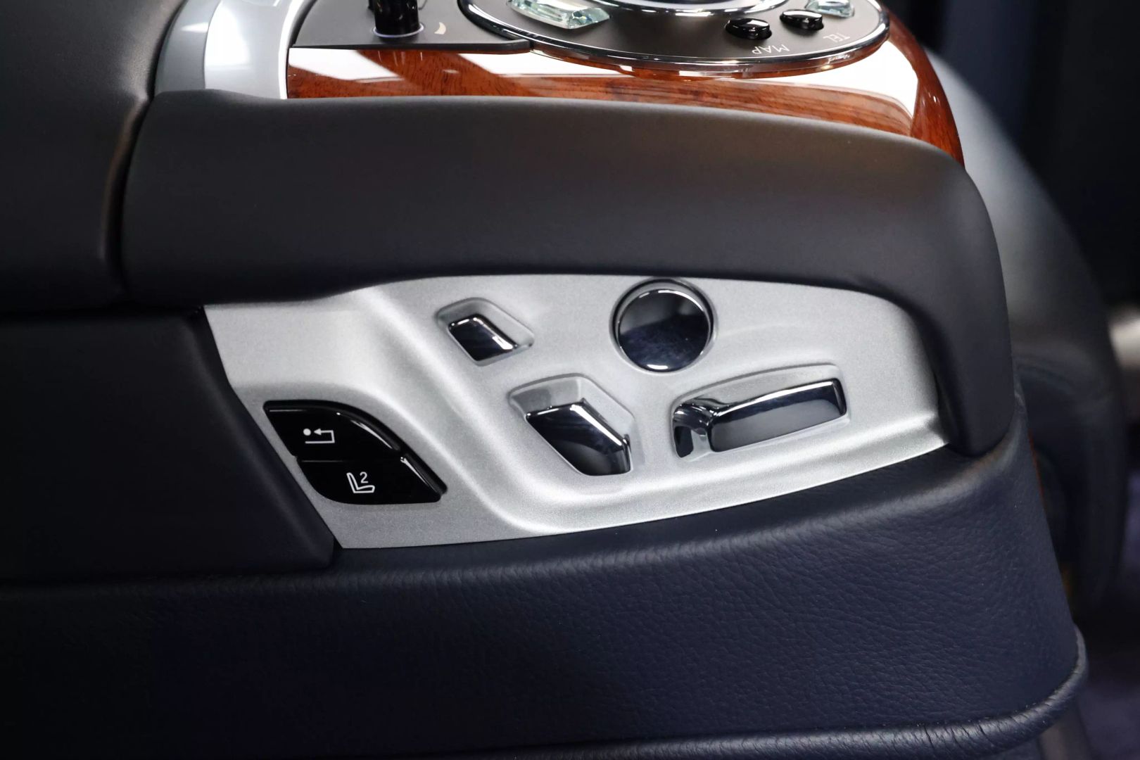 2012 Rolls-royce Ghost - Image 85