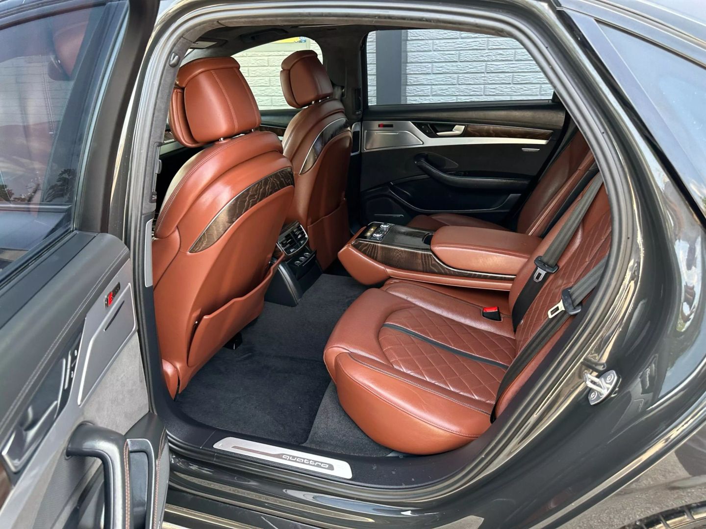 2017 Audi A8 - Image 31
