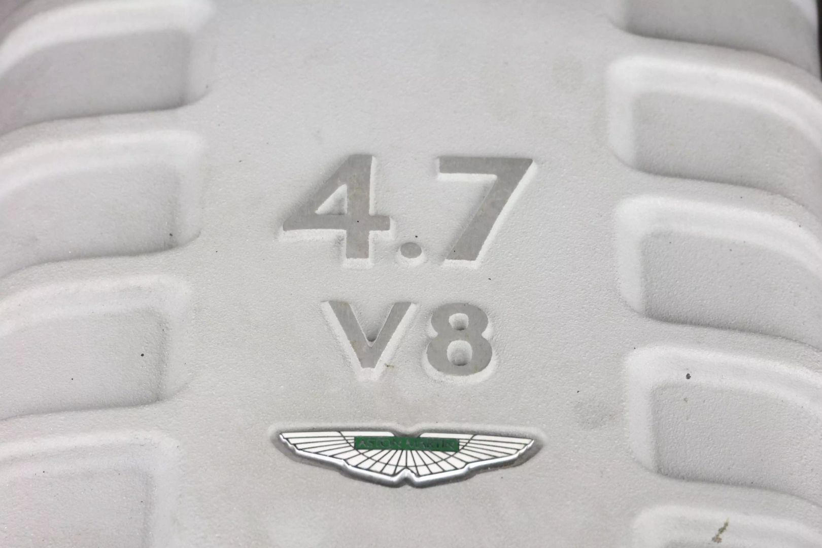 2014 Aston Martin Vantage - Image 80