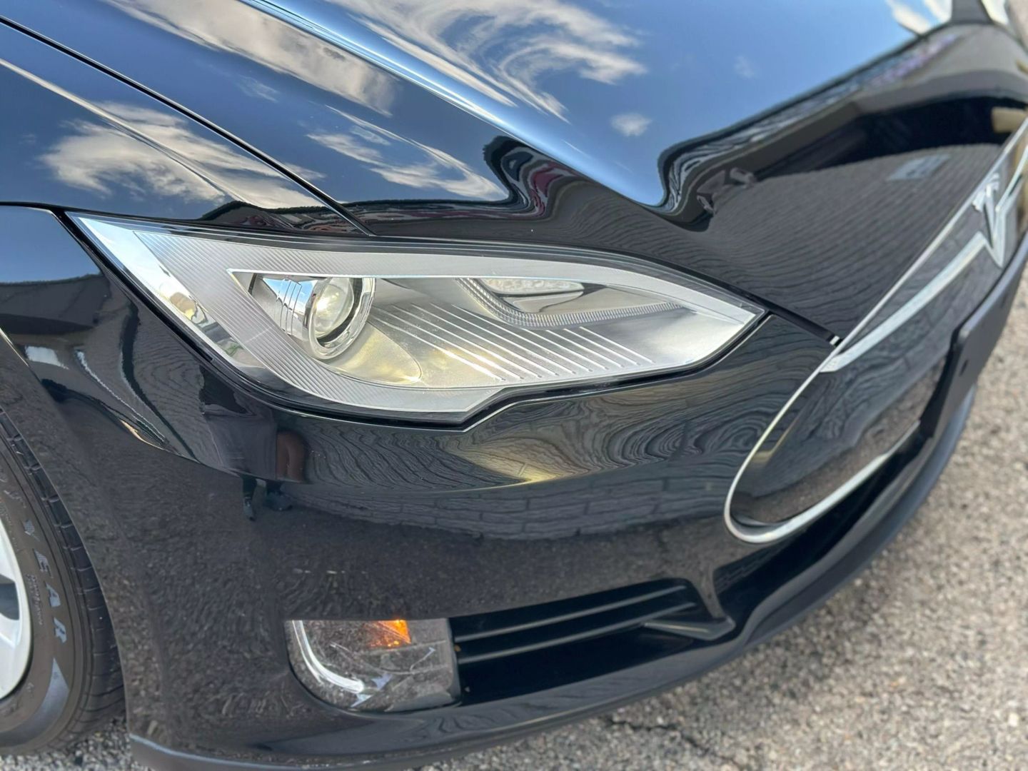 2014 Tesla Model S - Image 61