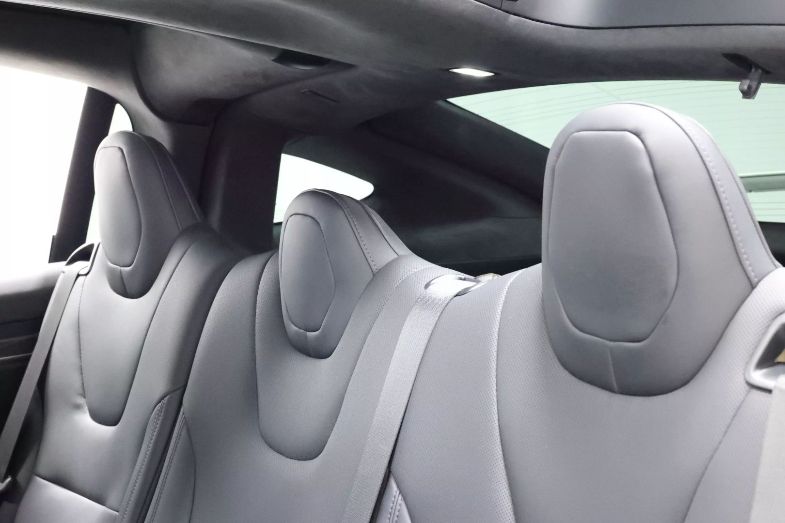 2022 Tesla Model X - Image 46