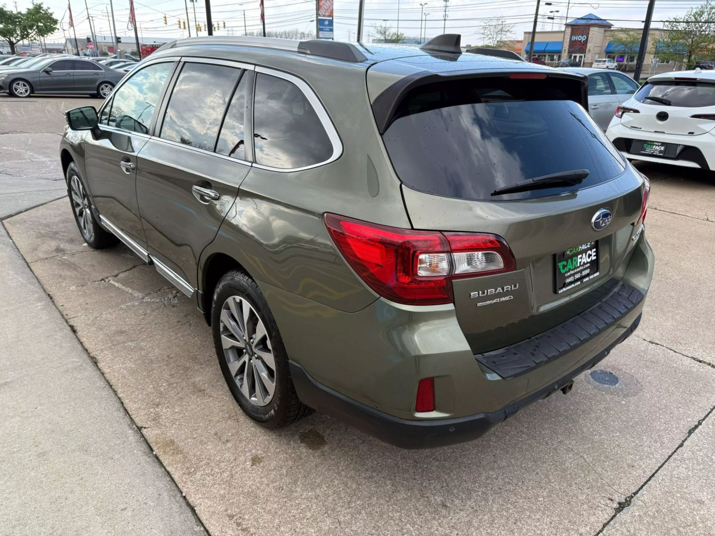 2017 Subaru Outback - Image 7