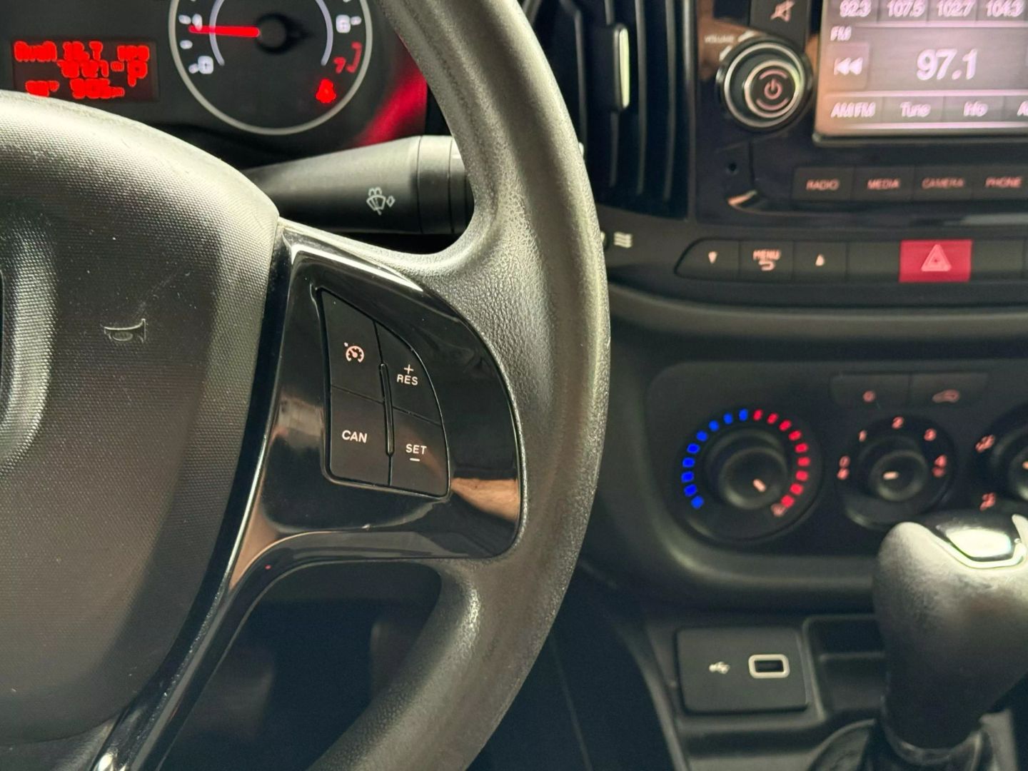 2021 Ram Promaster City Tradesman - Image 29