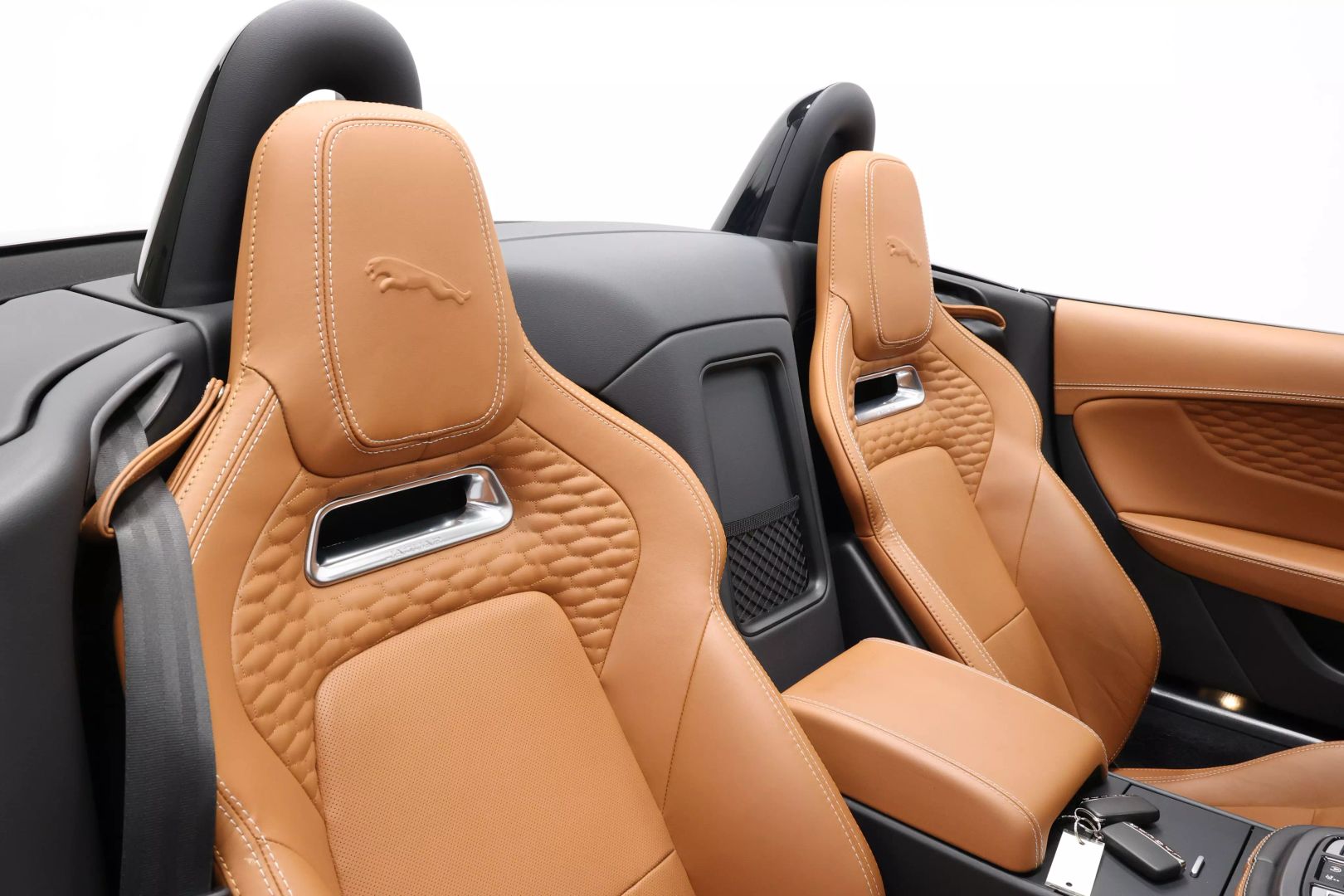 2024 Jaguar F-type - Image 67
