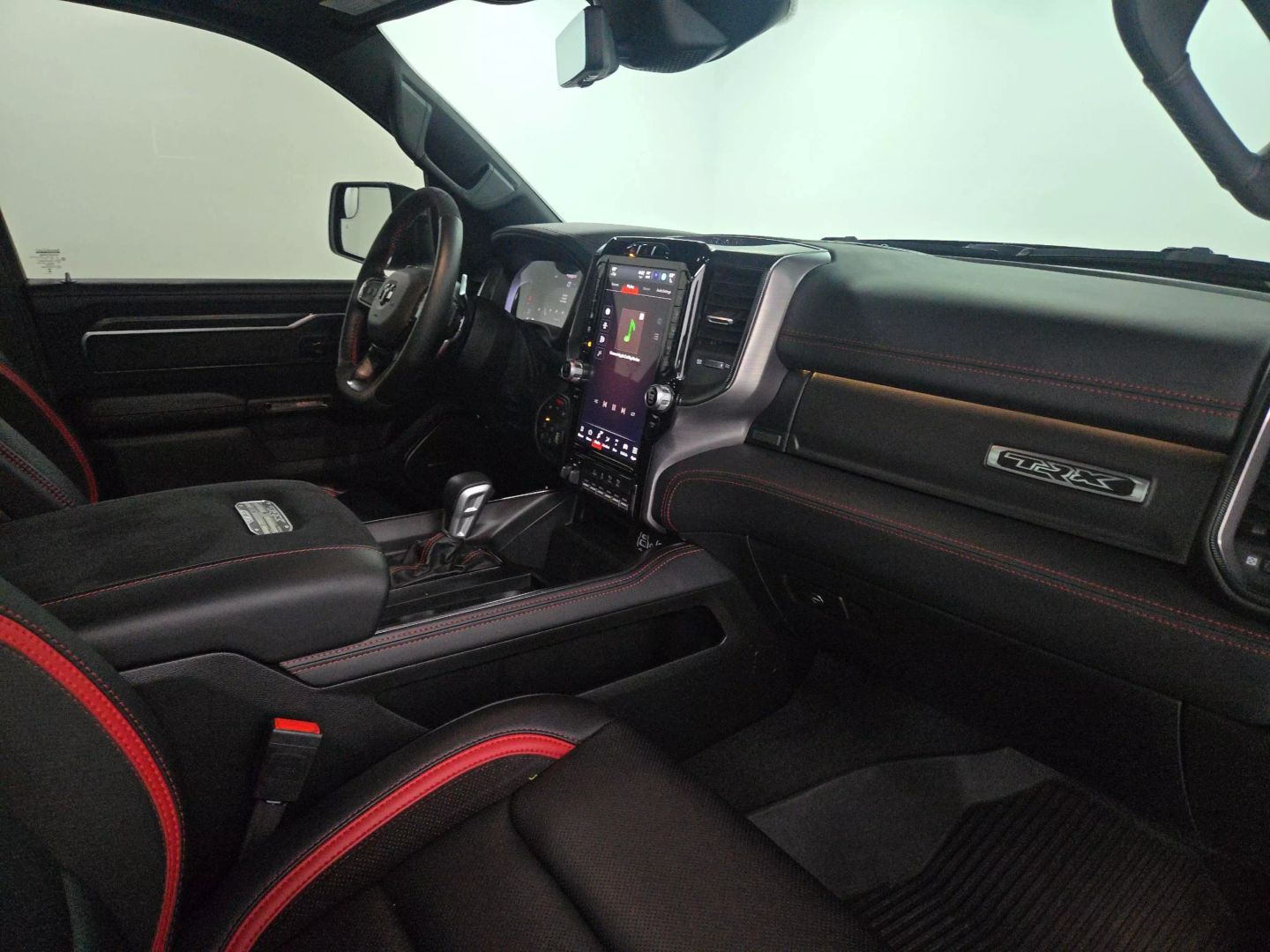 2024 Ram 1500 Crew Cab - Image 29