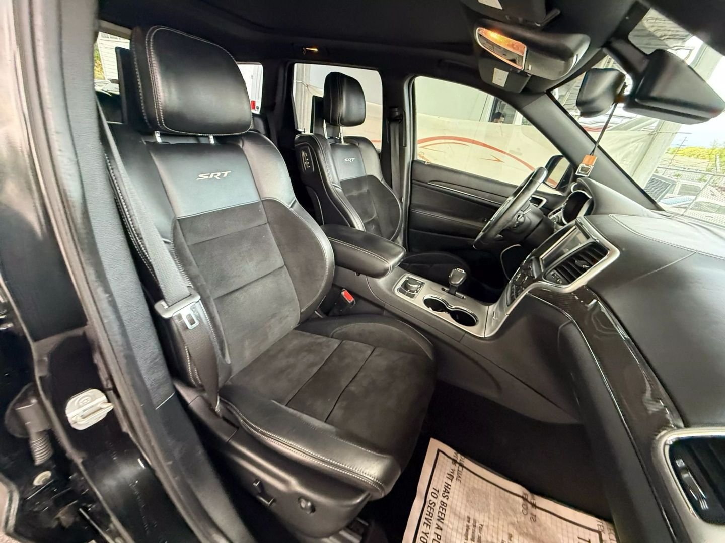 2014 Jeep Grand Cherokee - Image 30
