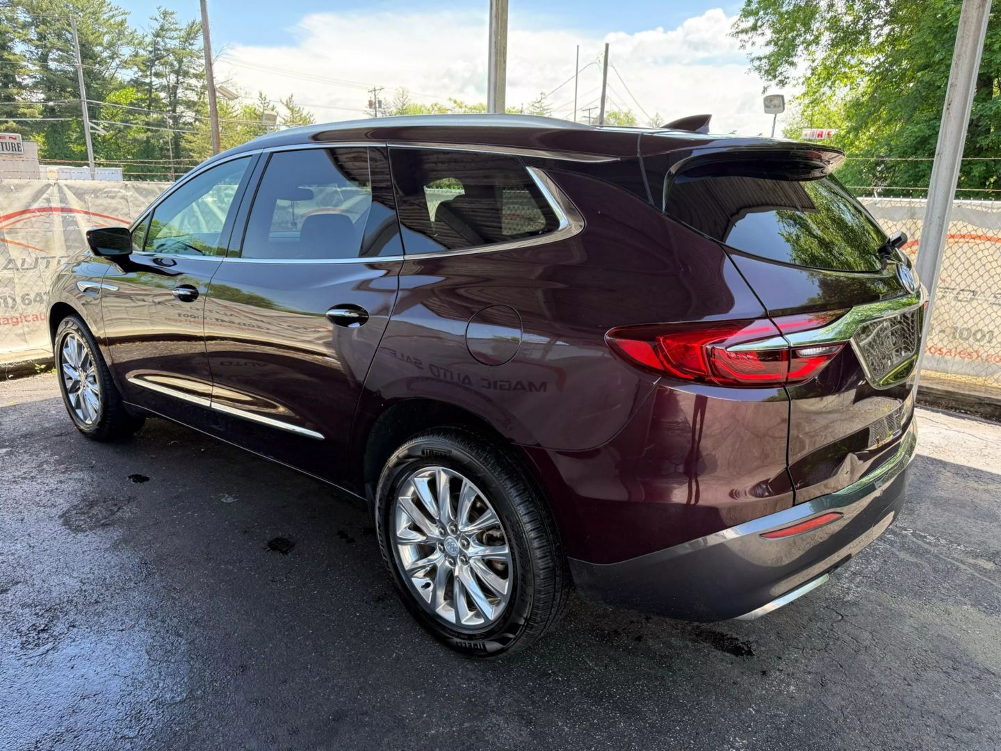 2019 Buick Enclave - Image 13