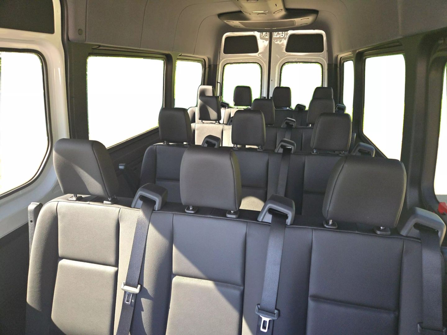 2025 Mercedes-benz Sprinter 2500 Passenger - Image 21