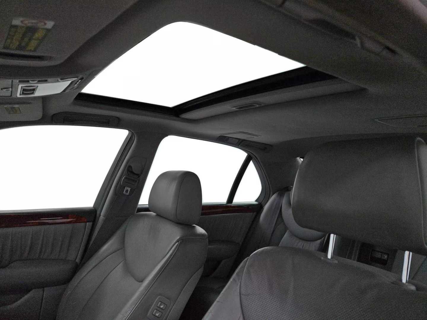 2004 Lexus Ls - Image 20