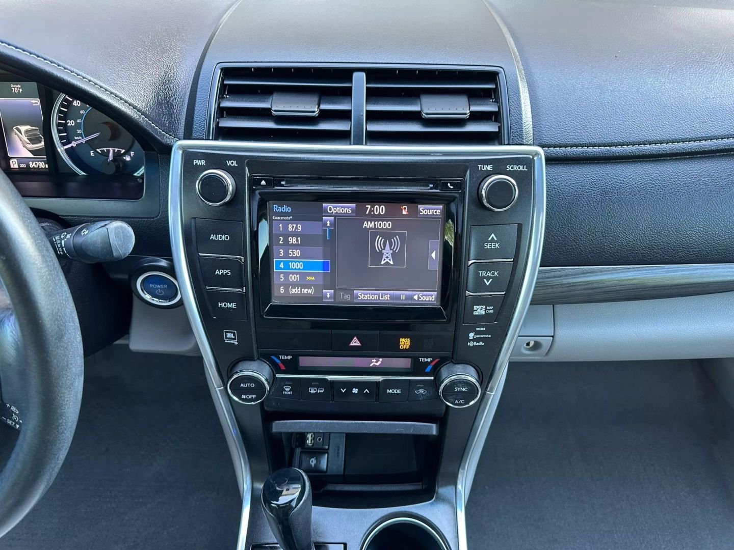 2015 Toyota Camry - Image 46