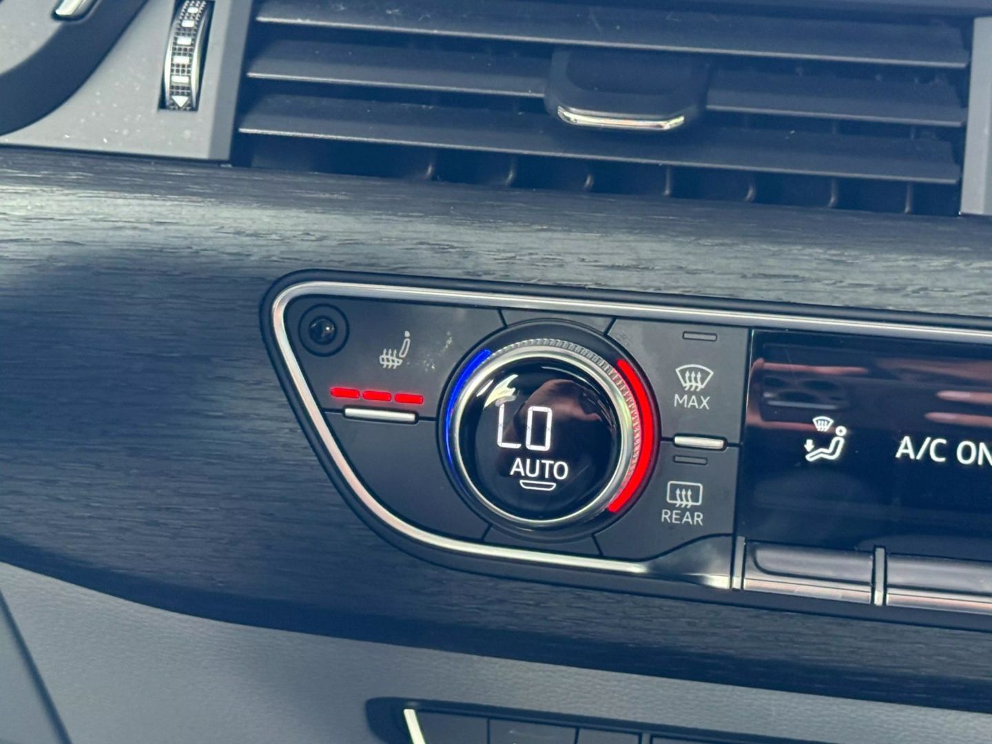2020 Audi A4 - Image 30