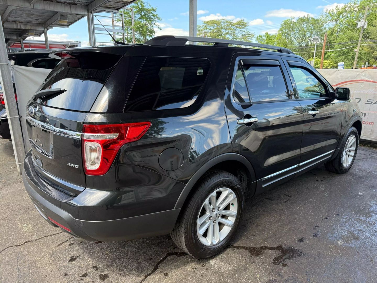 2013 Ford Explorer - Image 13