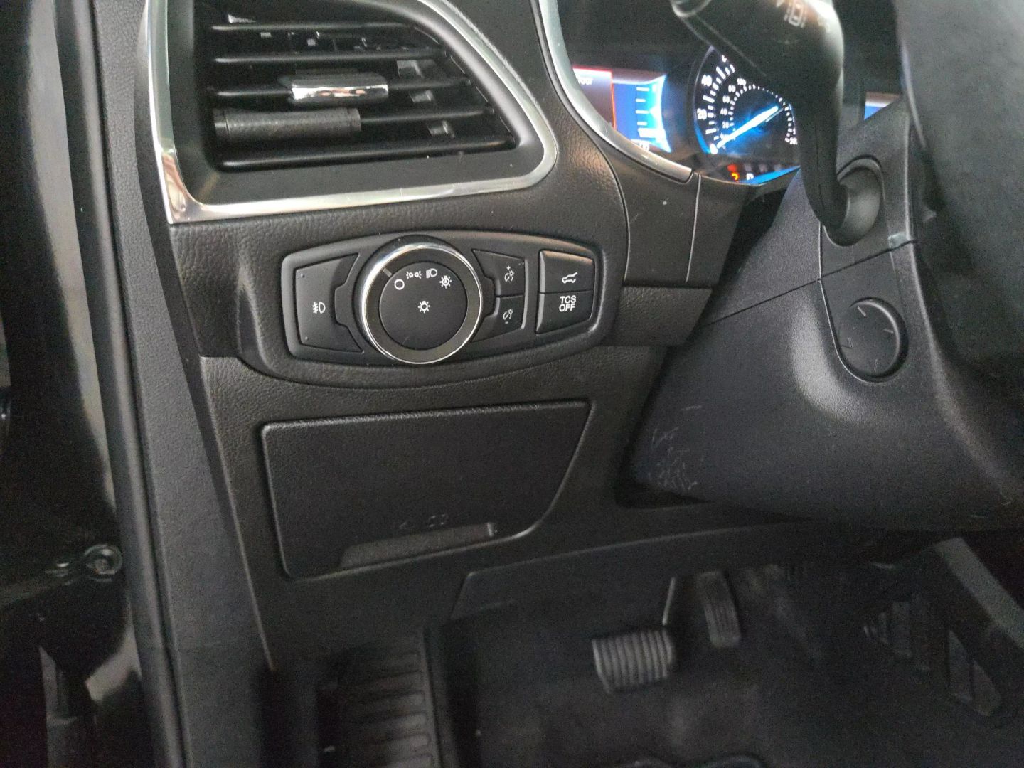 2021 Ford Edge - Image 19