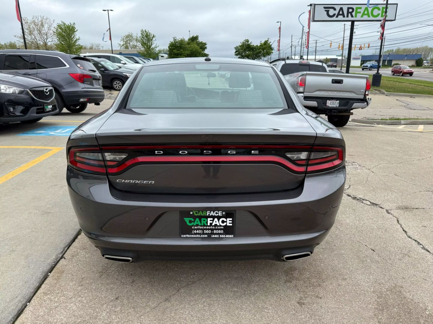 2020 Dodge Charger - Image 9
