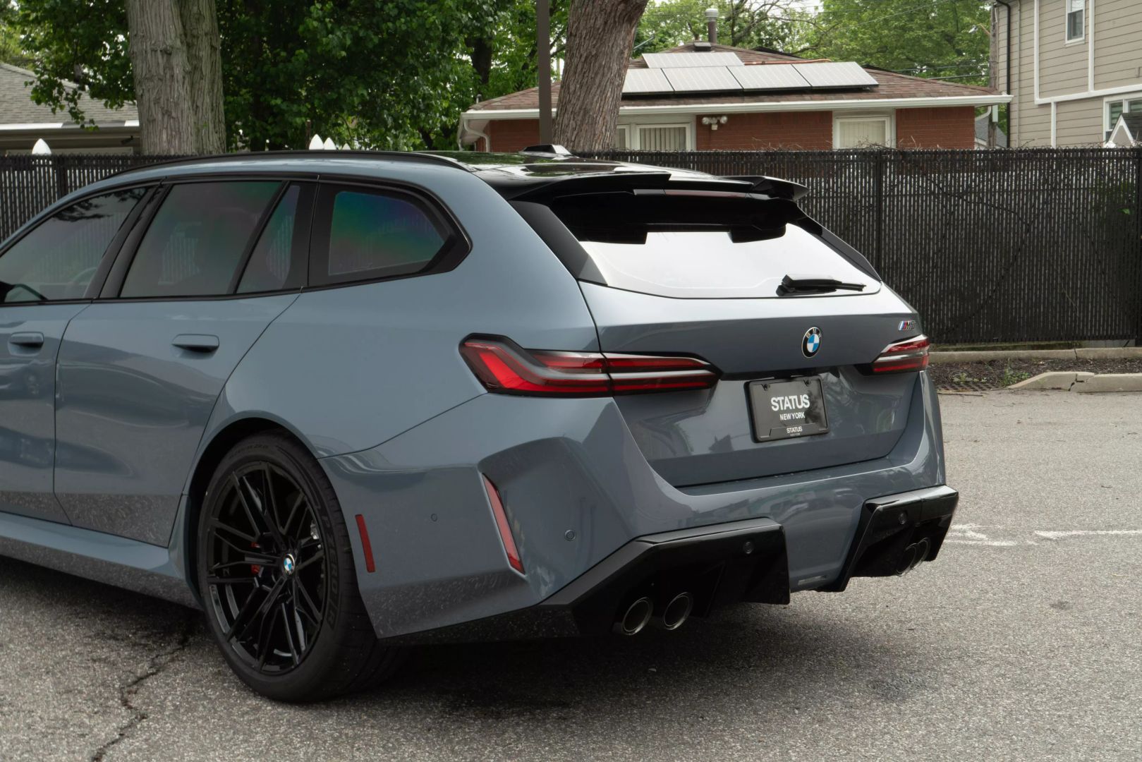 2025 Bmw M5 - Image 31