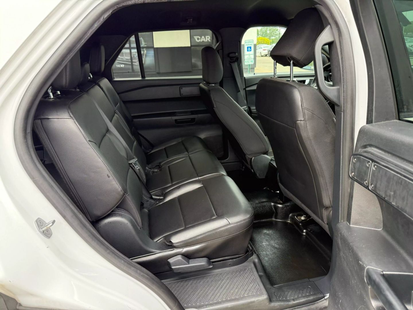 2021 Ford Explorer - Image 24