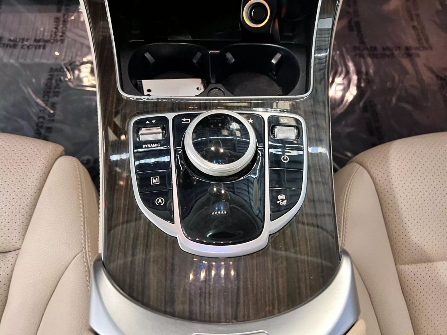2019 Mercedes-benz Glc Glc 300 Sport Utility 4d - Image 16