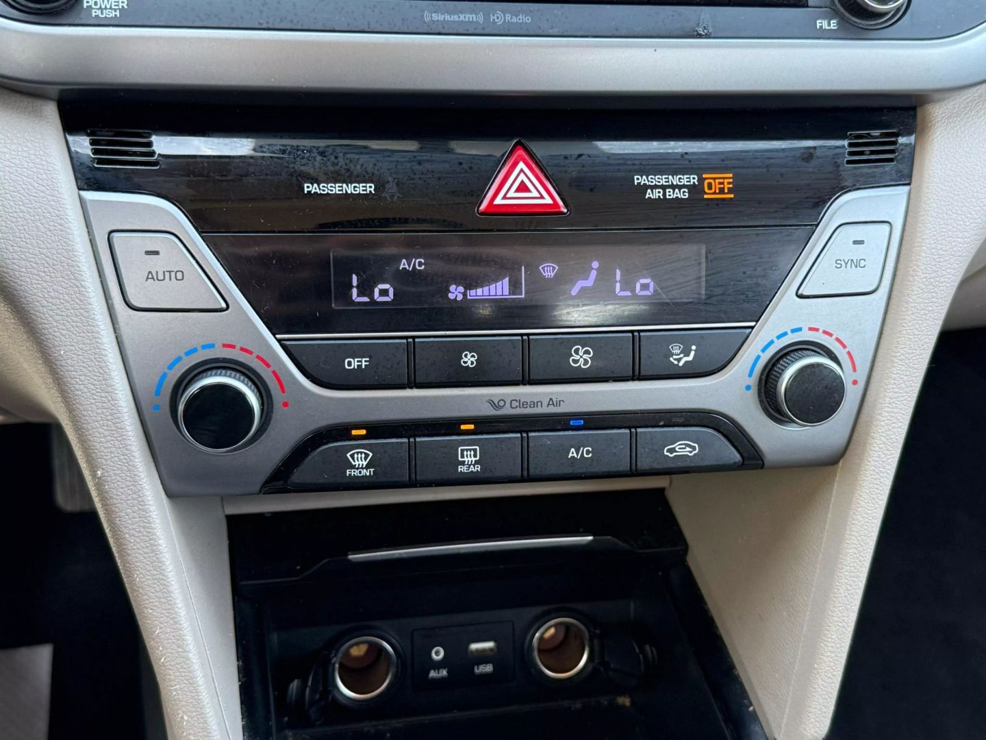2018 Hyundai Elantra - Image 39