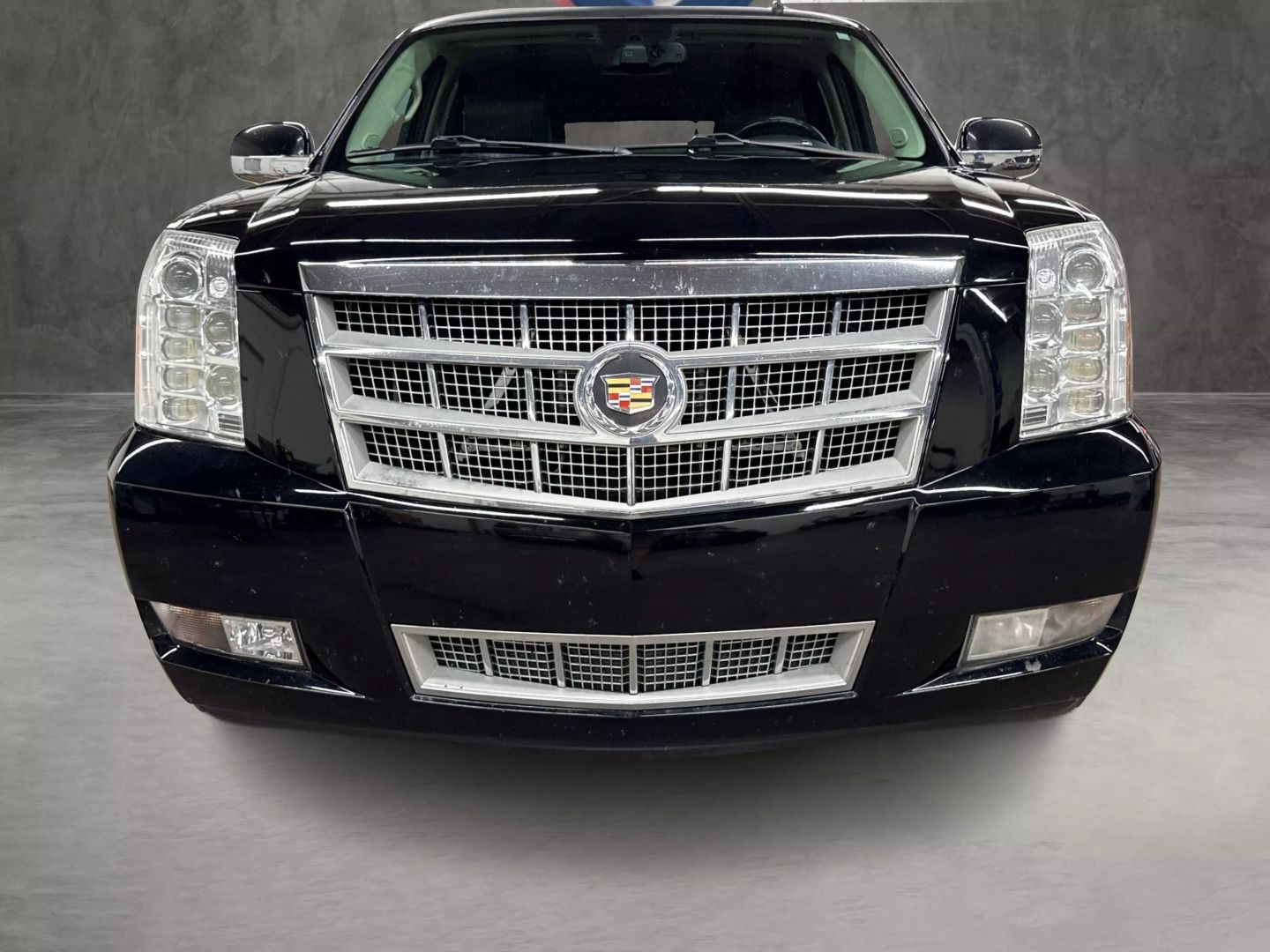 2013 Cadillac Escalade - Image 13