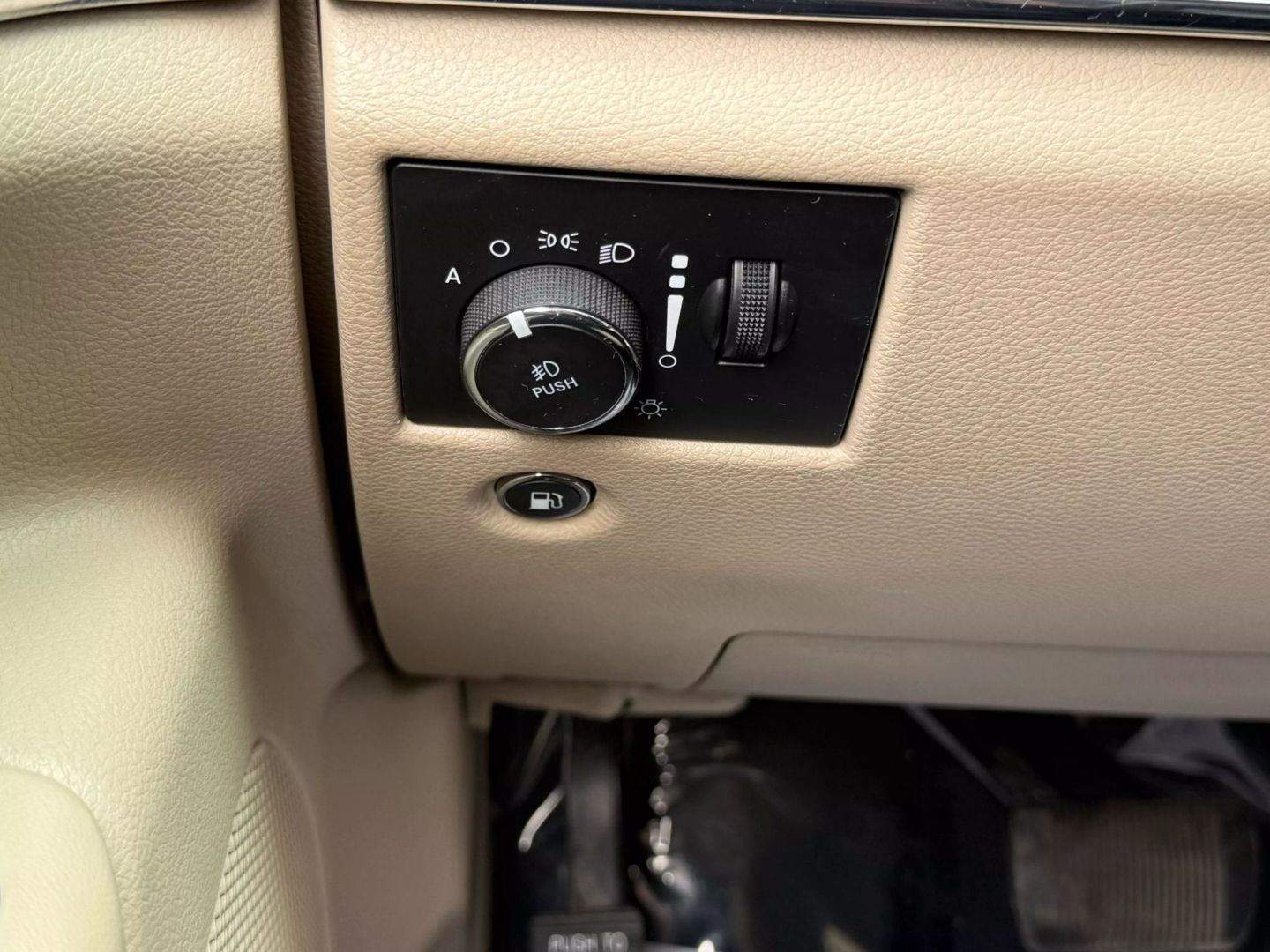 2018 Jeep Grand Cherokee - Image 50