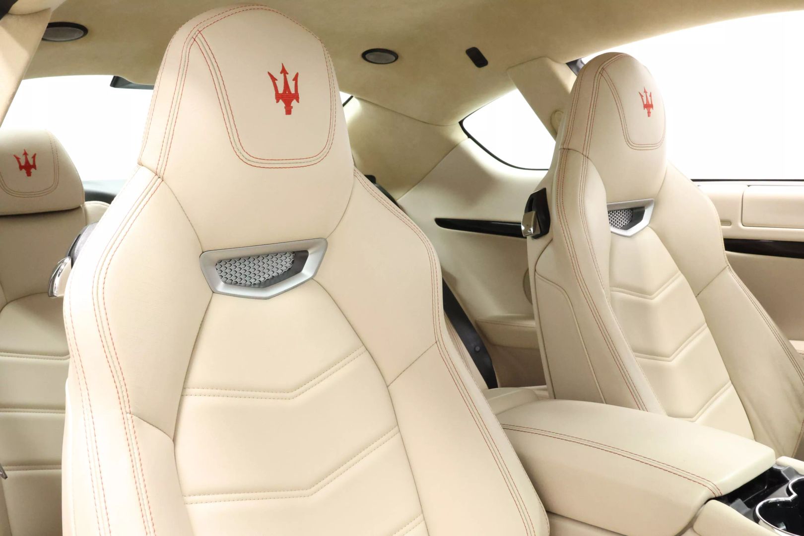 2013 Maserati Granturismo - Image 90
