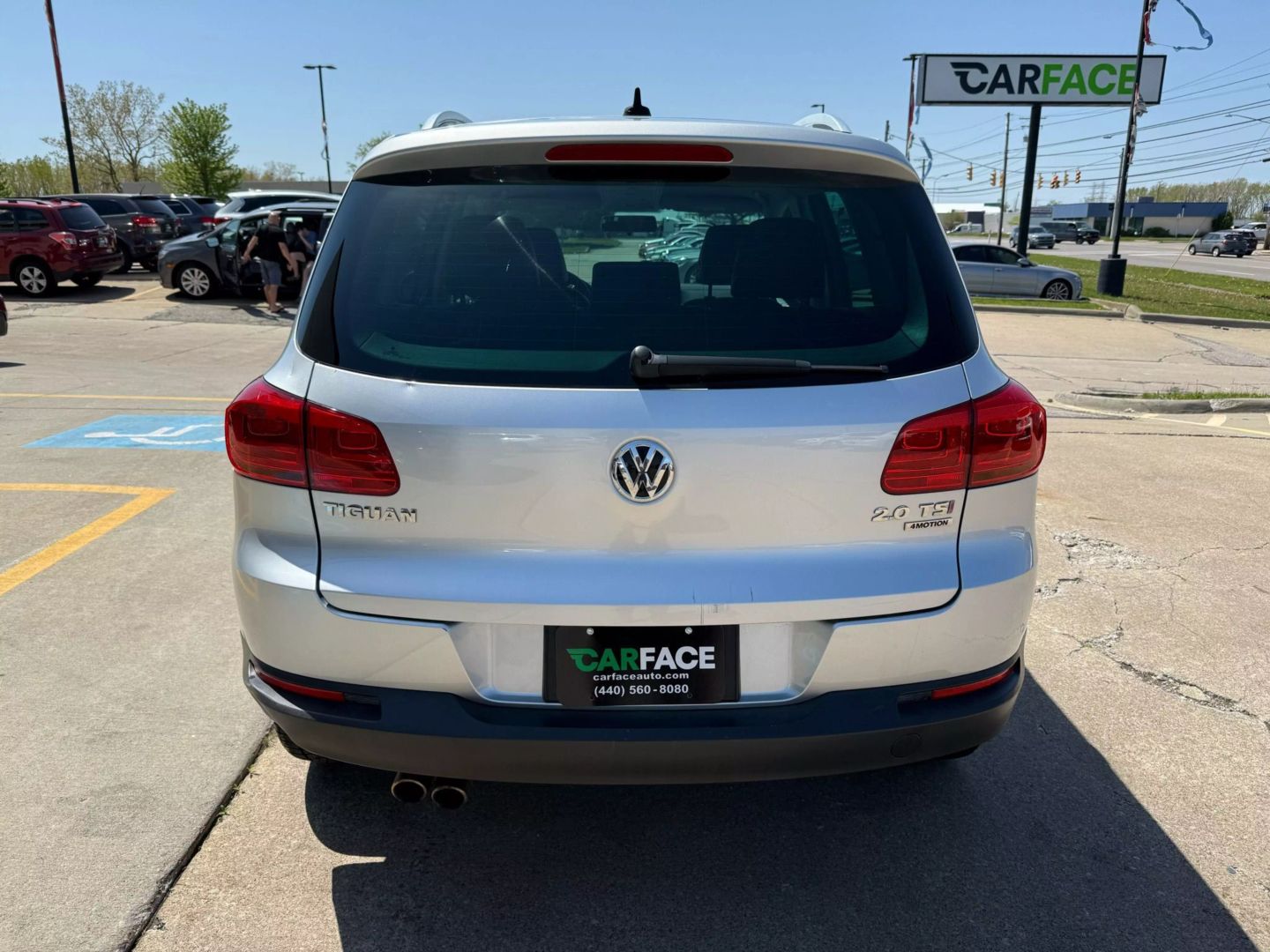 2013 Volkswagen Tiguan - Image 9
