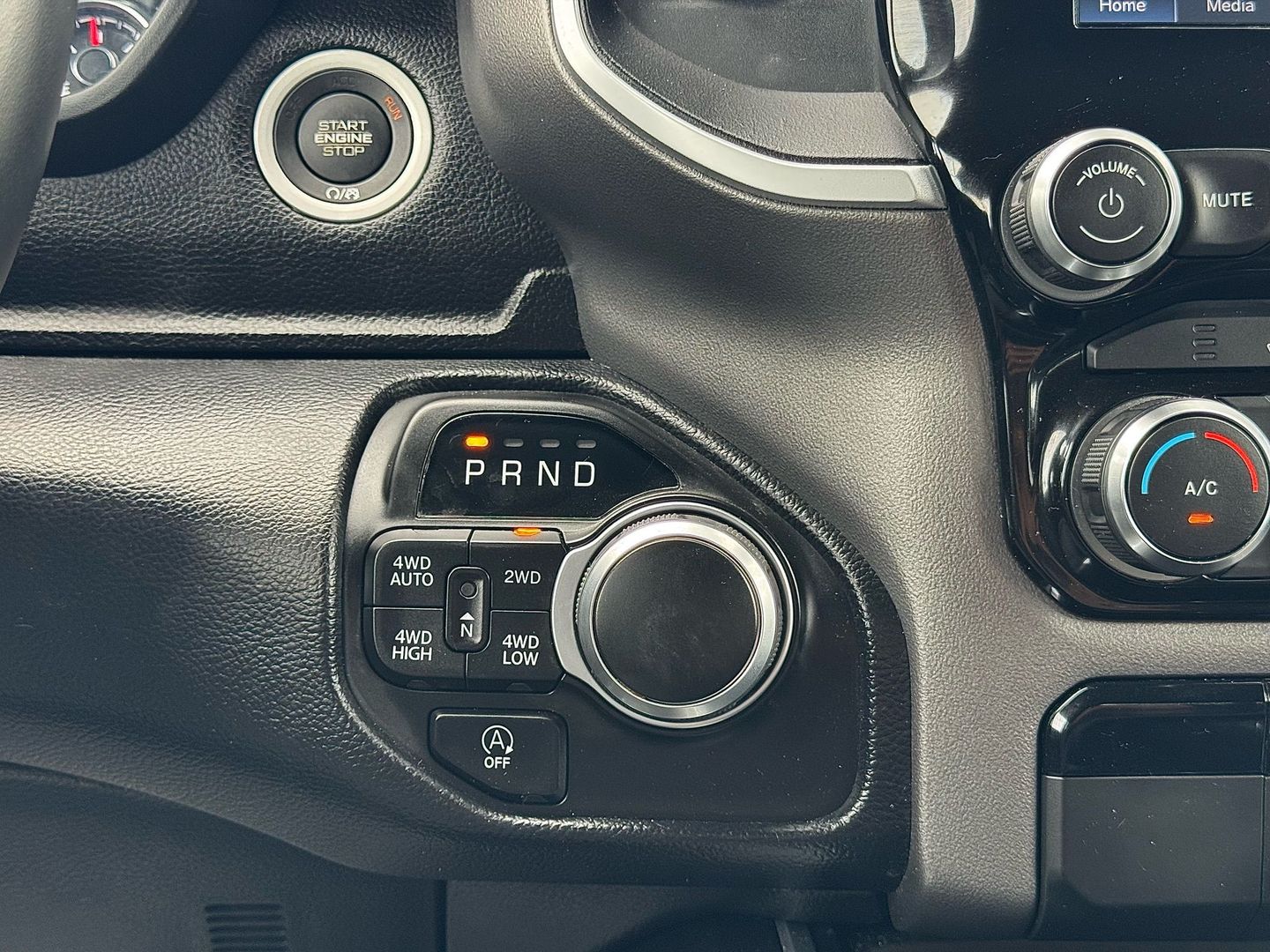 2022 Ram 1500 Crew Cab - Image 29